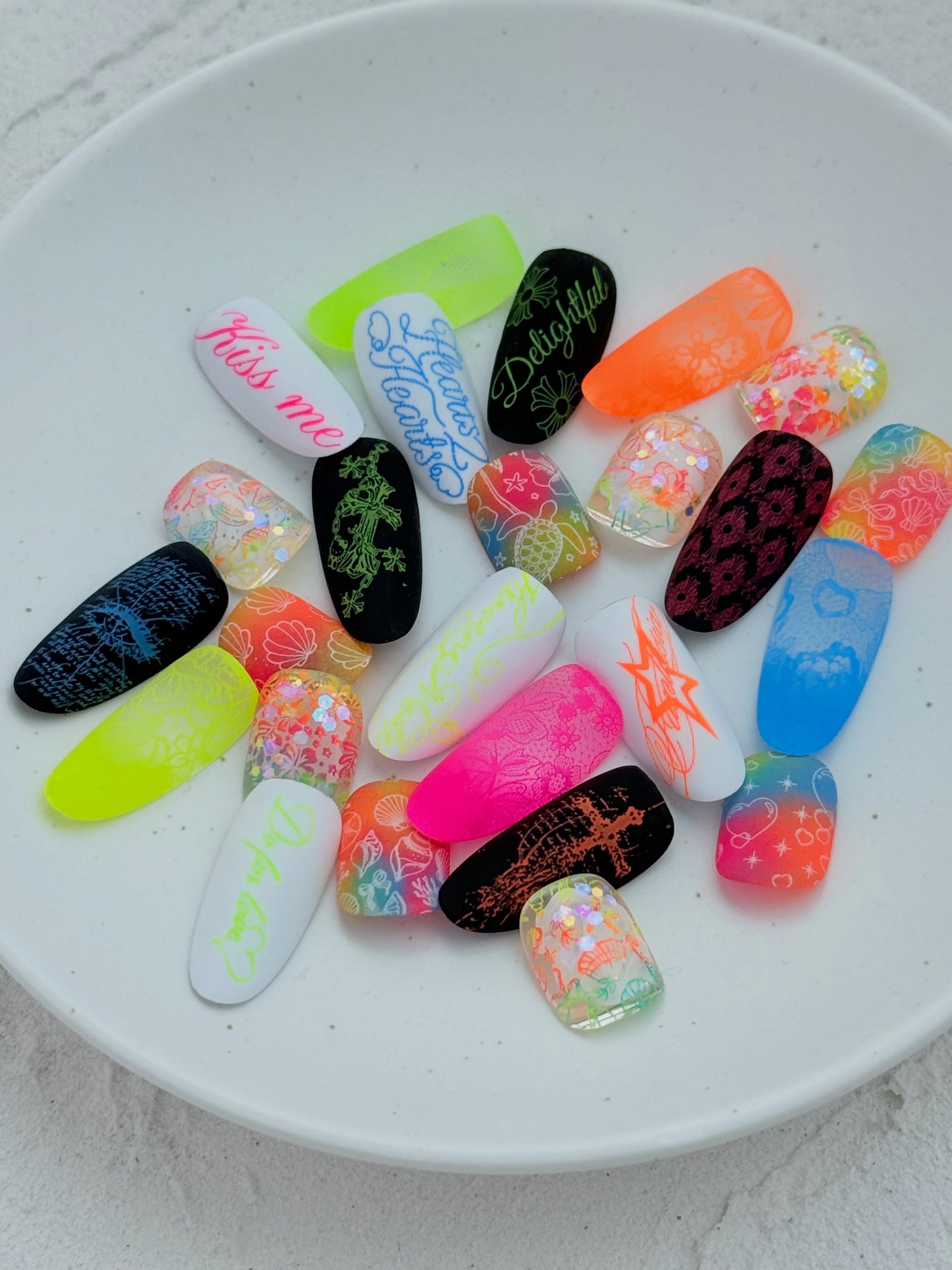 MITHMILLO A Shining Moment Perfect Stamping Neon Gel_20.jpg