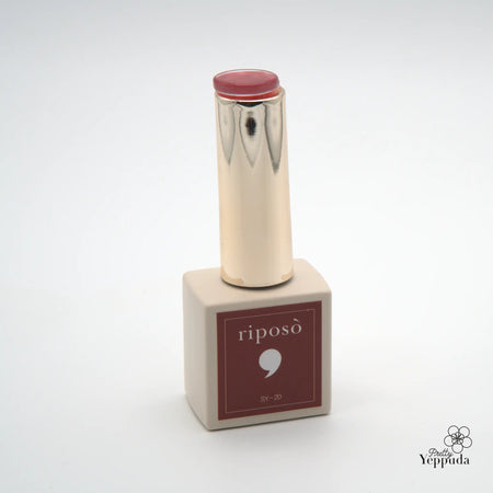 The RIPOSO Love Love Syrup D Set is a Shopify product featuring a unique lip color collection that offers a variety of shades with high transparency and color intensity that can be built up through layering. This alt text accurately describes the key features of the product while highlighting the brand's emphasis on innovation and premium quality.