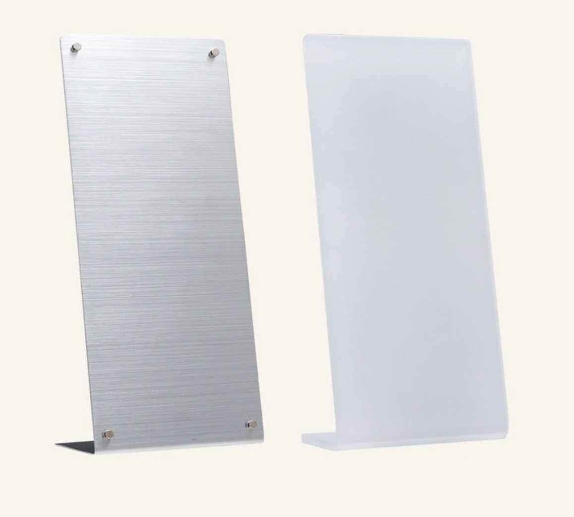 LUCANUS - Metal Tip Stand for table