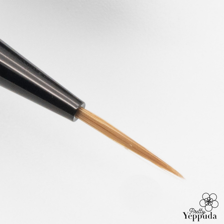 Beautifully crafted JELLO JELLO Flexible Brush Art featuring a sleek, black design and a precision-made bristle tip, perfect for creating intricate illustrations, calligraphy, and delicate artwork. This versatile art tool offers superior control and flexibility, allowing artists to effortlessly express their creativity across a wide range of mediums and surfaces.
