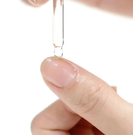 Nutrient-rich nail treatment oil for restoring shine and nourishing dry, brittle nails with vitamin E, avocado, and olive oil. JELLO JELLO Vita Oil salon-quality formula carefully crafted to revitalize and rejuvenate damaged nails.