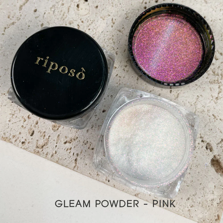 The RIPOSO Gleam Powder Set's pink powder enhances deep shading, providing a versatile look that brings out various shades in the magnet's glow. This all-purpose powder beautifully accentuates depth and offers a multitude of hues for your magnetic creations, allowing you to create stunning and captivating makeup looks.